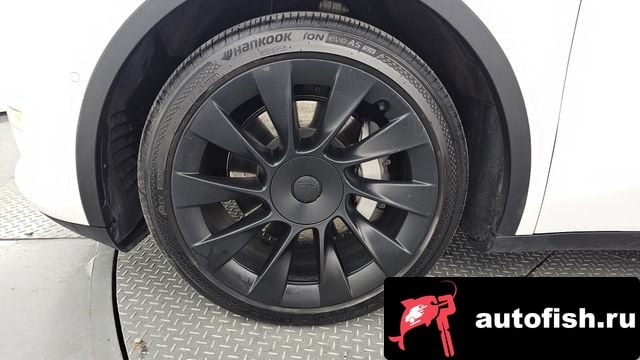 Tesla Model Y Model Y 2021 года - вид 5