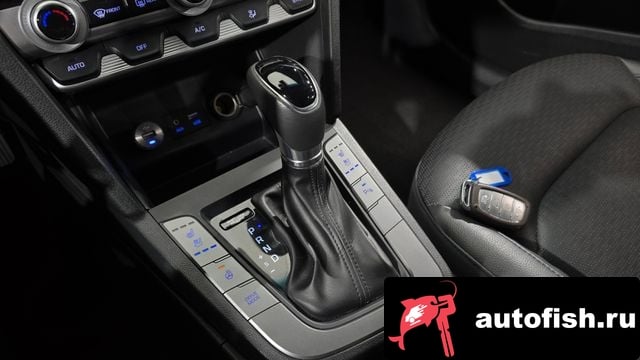 Hyundai AVANTE The New Avante AD 2018 года - похожие автомобили