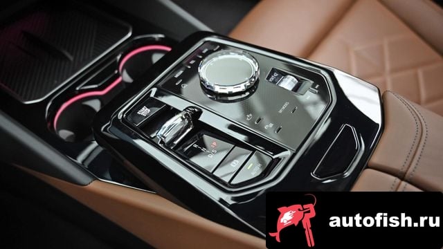 BMW 5-Series 5 Series (G60) 2025 года - вид 9