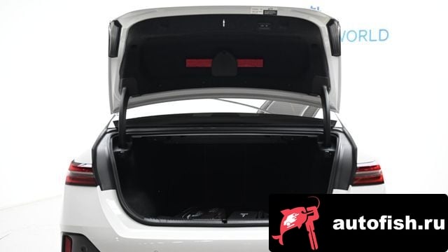 BMW 5-Series 5 Series (G60) 2025 года - вид 20