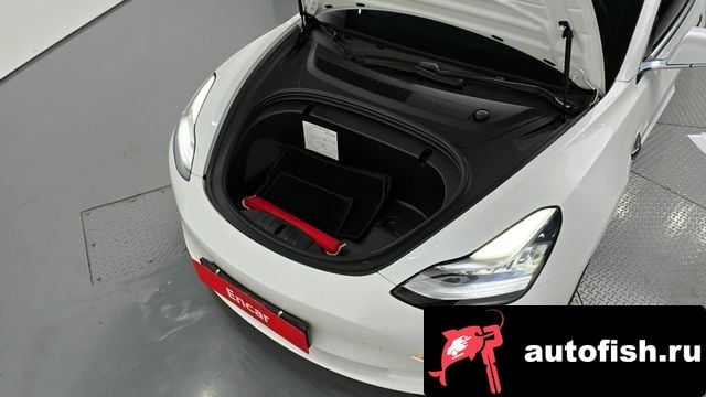 Tesla Model 3 Model 3 2020 года - вид 6