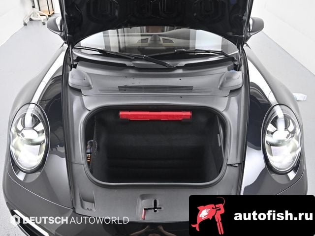 Porsche 911 911 (992) 2021 года - вид 6