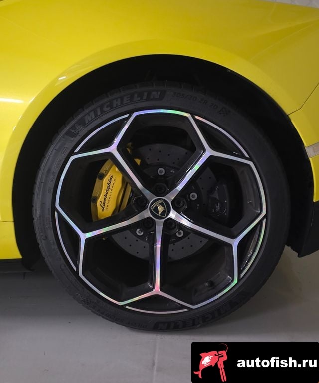 Lamborghini Huracan Urakan 2022 года - вид 5