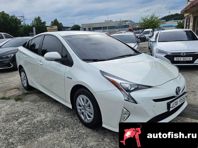 Toyota Prius Prius Prime 2018 года - автомобиль из Южной Кореи