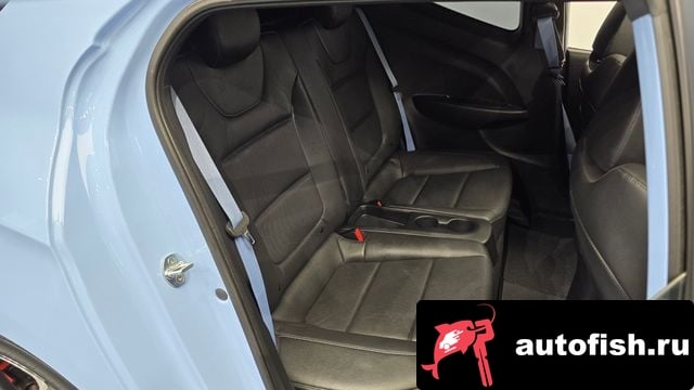 Hyundai Veloster Veloster (JS) 2018 года - похожие автомобили