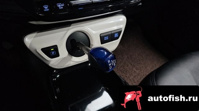 Toyota Prius Prius 4th Generation 2018 года - вид 9