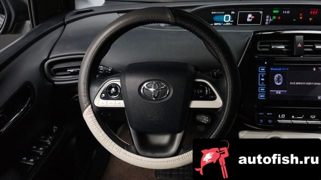 Toyota Prius Prius 4th Generation 2018 года - вид 13