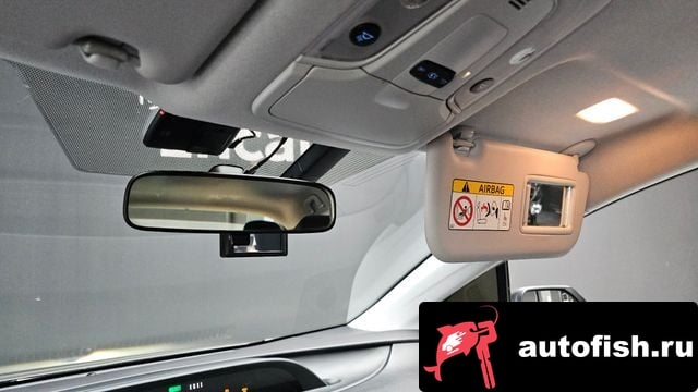 Toyota Prius Prius 4th Generation 2018 года - похожие автомобили