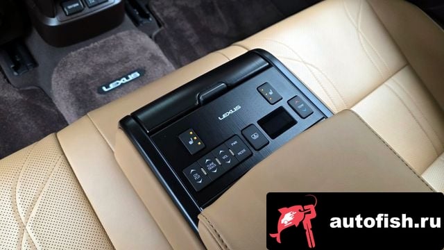 Lexus ES ES300h 7th generation 2020 года - похожие автомобили