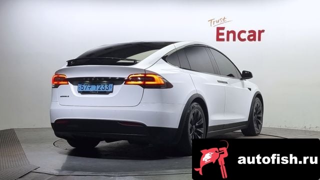 Tesla Model X Model X 2018 года - похожие автомобили