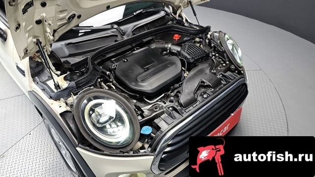 Mini Cooper Cooper D 2019 года - вид 6