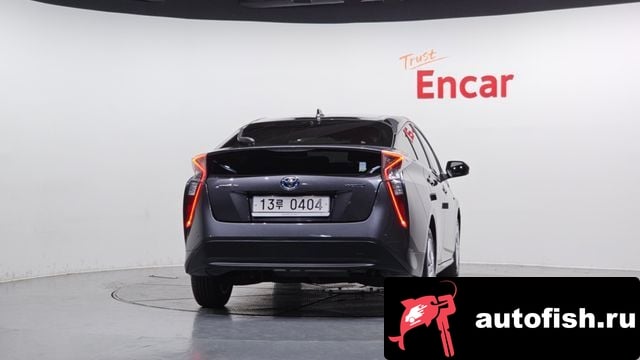 Toyota Prius Prius 4th Generation 2016 года - вид 4