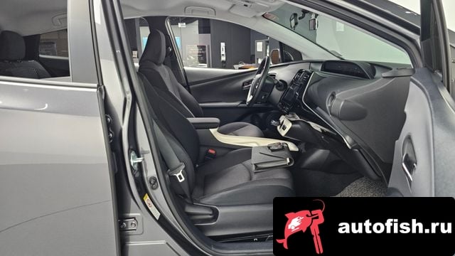 Toyota Prius Prius 4th Generation 2016 года - вид 11