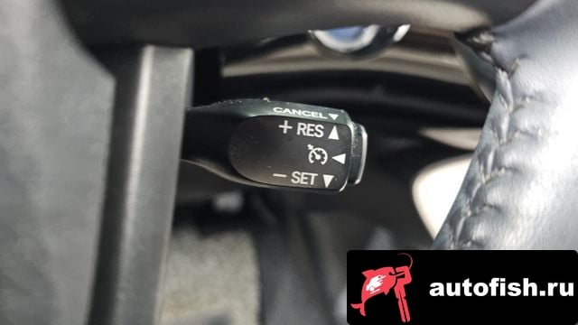 Toyota Prius Prius 4th Generation 2016 года - вид 18