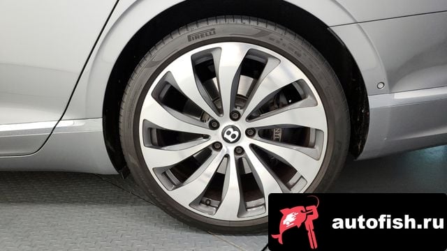 Bentley Flying Spur Flying Spur 3rd Generation 2020 года - вид 5