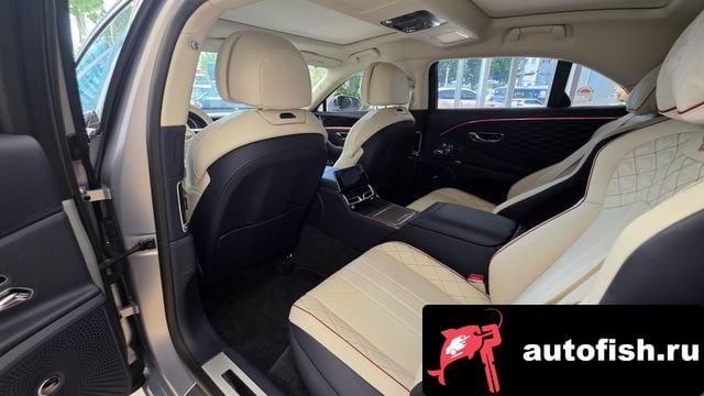 Bentley Flying Spur Flying Spur 3rd Generation 2024 года - похожие автомобили