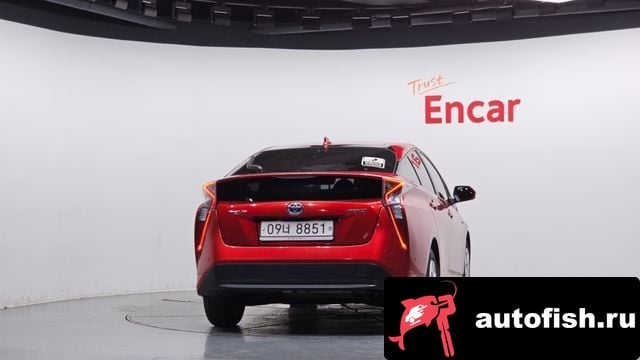 Toyota Prius Prius 4th Generation 2018 года - вид 4