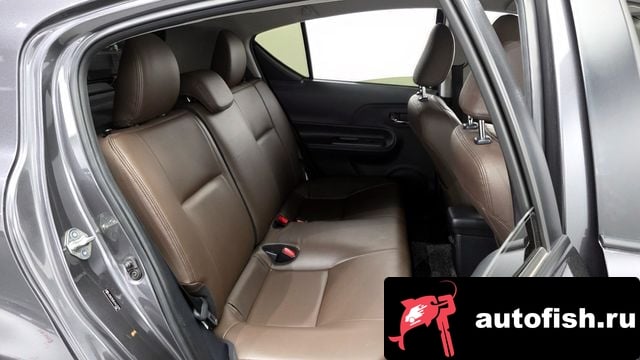 Toyota Prius Prius C 2018 года - вид 12