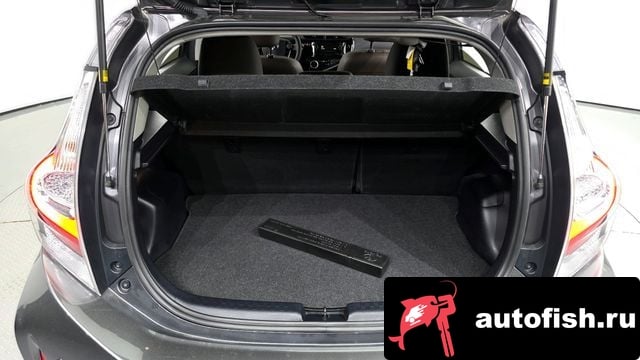 Toyota Prius Prius C 2018 года - вид 20