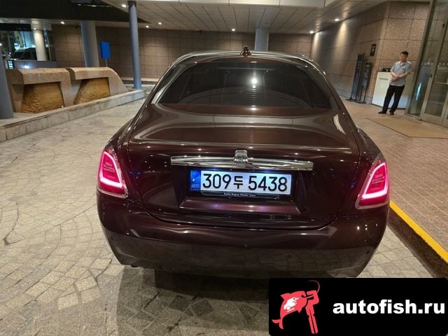 Rolls-Royce Ghost Ghost 2nd Generation 2021 года - вид 4