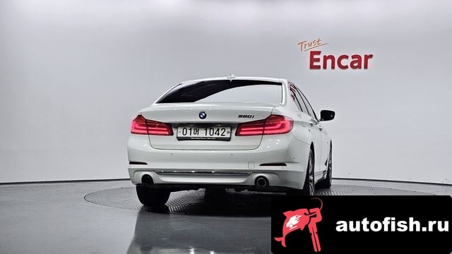 BMW 5-Series 5 Series (G30) 2018 года - вид 4