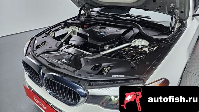 BMW 5-Series 5 Series (G30) 2018 года - вид 6