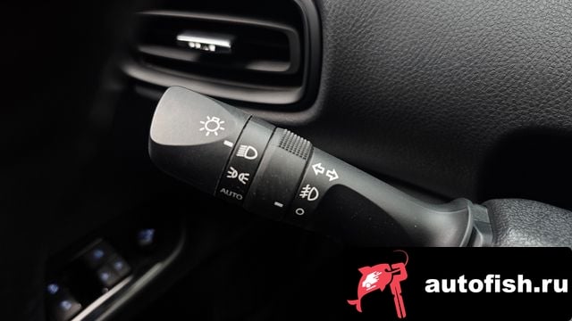 Toyota Prius Prius 4th Generation 2018 года - вид 17