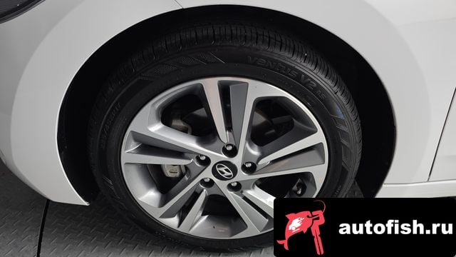 Hyundai AVANTE Avante AD 2017 года - вид 5