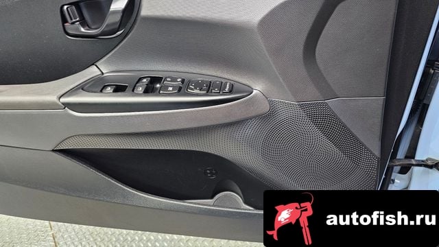 Hyundai Veloster Veloster (JS) 2018 года - похожие автомобили