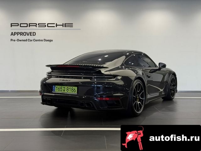 Porsche 911 911 (992) 2023 года - вид 4