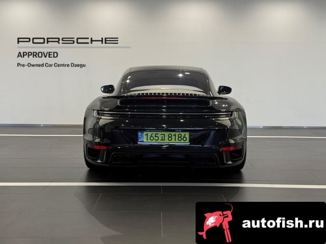 Porsche 911 911 (992) 2023 года - вид 5
