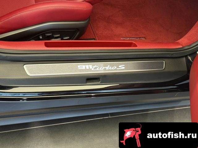 Porsche 911 911 (992) 2023 года - вид 6