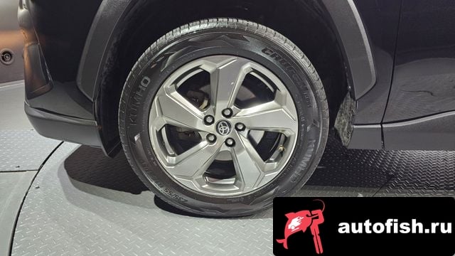 Toyota RAV4 RAV4 5th Generation 2020 года - вид 5