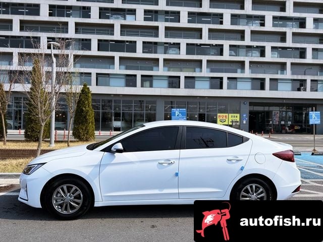 Hyundai AVANTE The New Avante AD 2018 года - вид 3