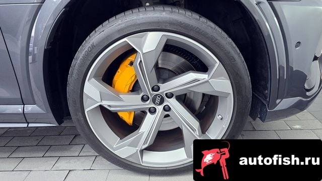Audi e-tron e-Tron 2023 года - вид 5