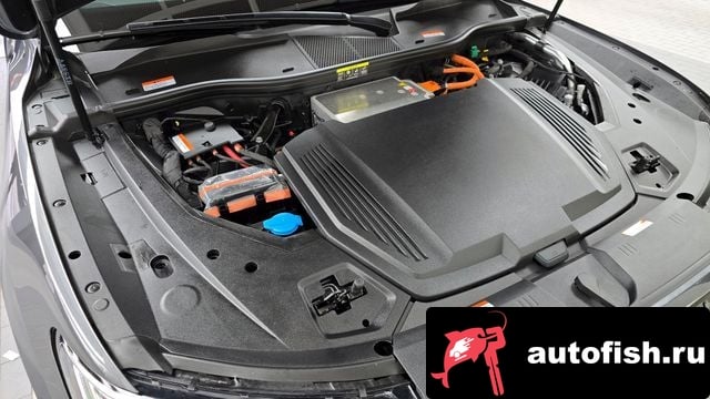 Audi e-tron e-Tron 2023 года - вид 6