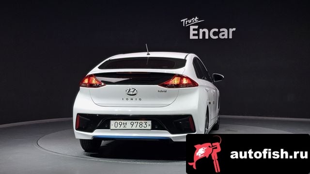Hyundai Ioniq Ionic Hybrid 2019 года - вид 4