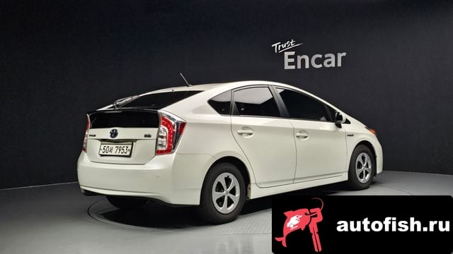 Toyota Prius Prius 2014 года - похожие автомобили