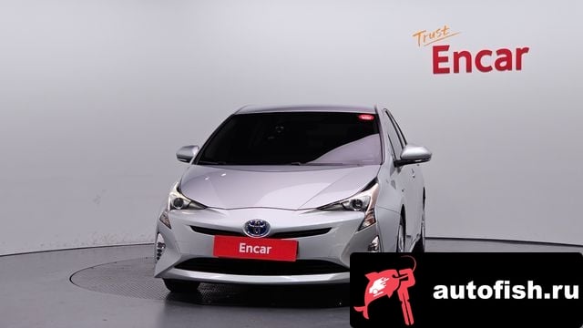 Toyota Prius Prius 4th Generation 2017 года - вид 3