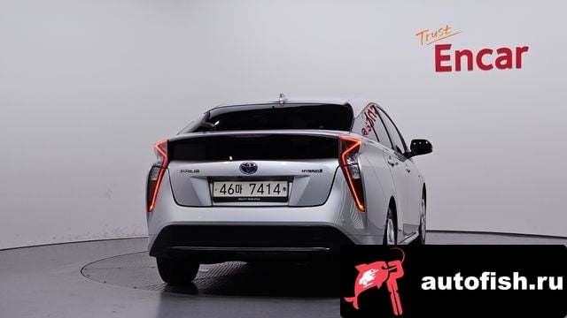 Toyota Prius Prius 4th Generation 2017 года - вид 4