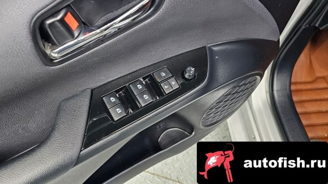 Toyota Prius Prius 4th Generation 2017 года - вид 11