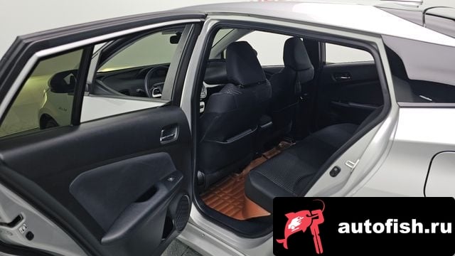 Toyota Prius Prius 4th Generation 2017 года - вид 19