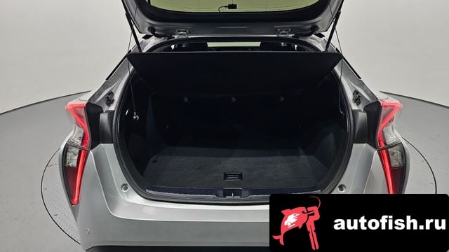 Toyota Prius Prius 4th Generation 2017 года - похожие автомобили