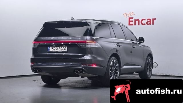 Lincoln Aviator Aviator 2nd generation 2020 года - вид 2