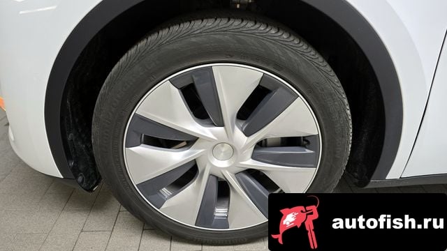 Tesla Model Y Model Y 2021 года - вид 5