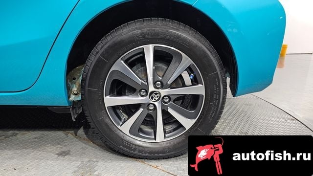 Toyota Prius Prius C 2018 года - вид 5