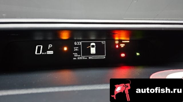 Toyota Prius Prius C 2018 года - вид 8