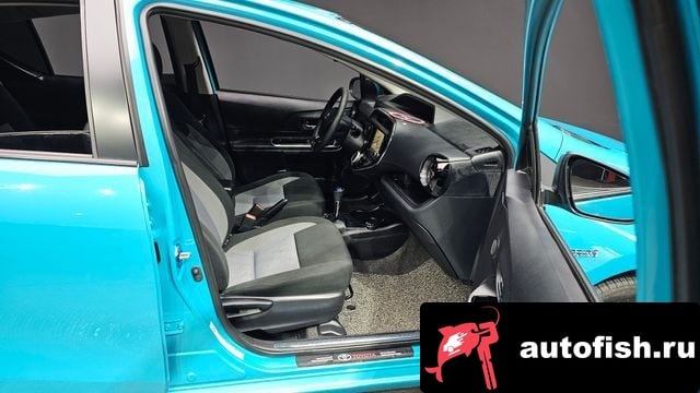 Toyota Prius Prius C 2018 года - вид 12