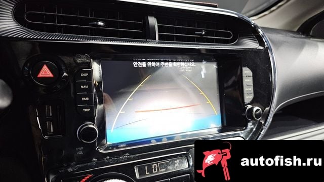 Toyota Prius Prius C 2018 года - вид 17