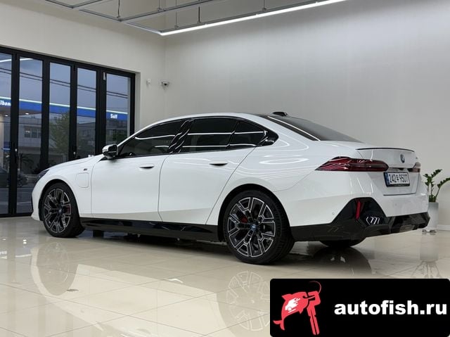 BMW 5-Series 5 Series (G60) 2024 года - похожие автомобили